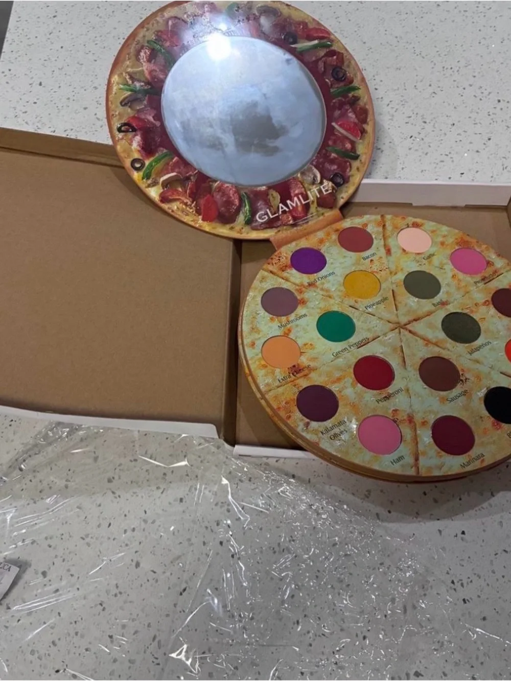 Glamlite Pizza Palette — Multi-Color Eyeshadow Collection